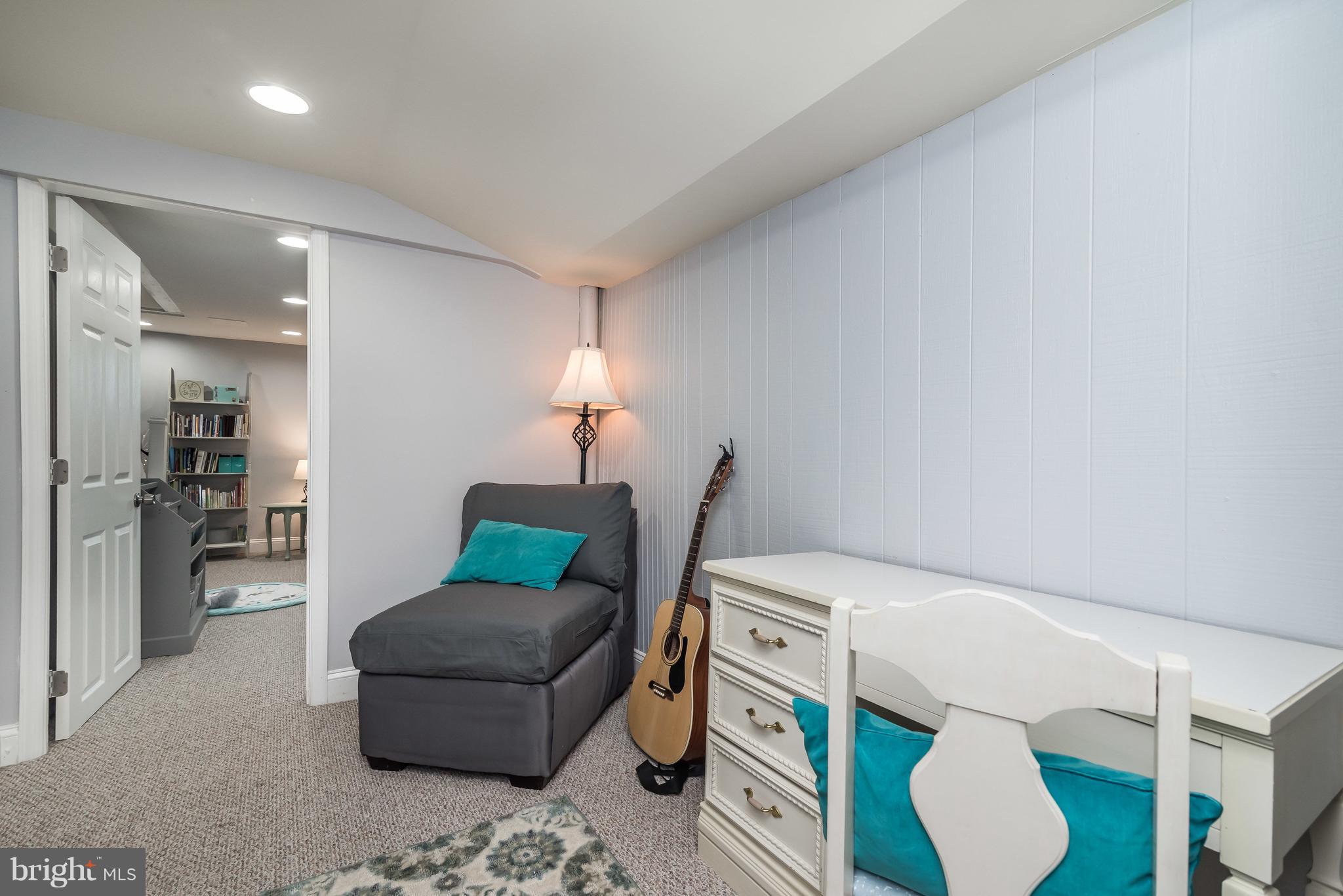358 Greenlow Road Baltimore, MD 21228 - Photo 23 of 34 Home Office/Den off the Family Room