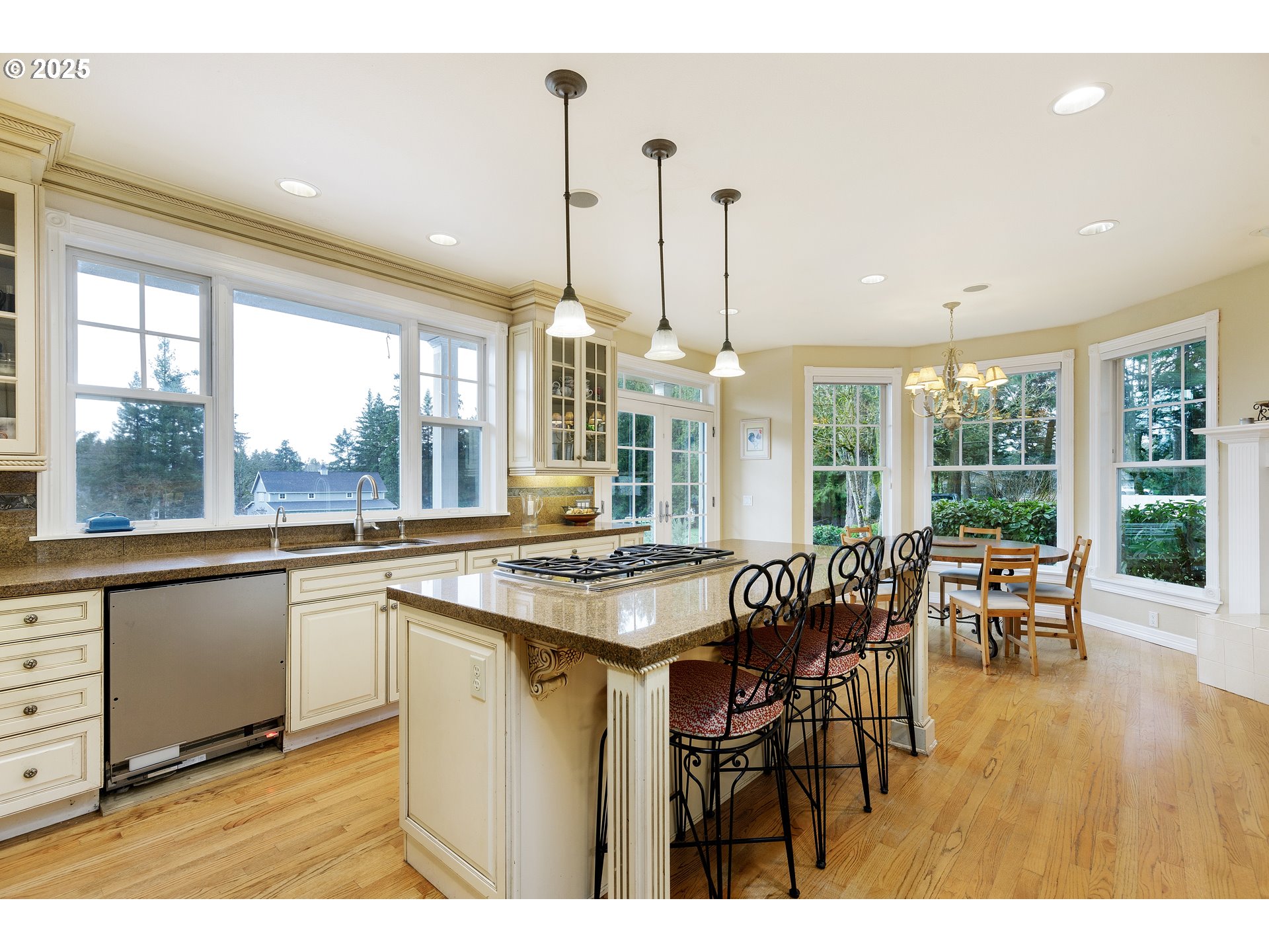 23635 Southwest Stafford Road Tualatin, OR 97062 - Photo 11 of 43 Gallery Image 11