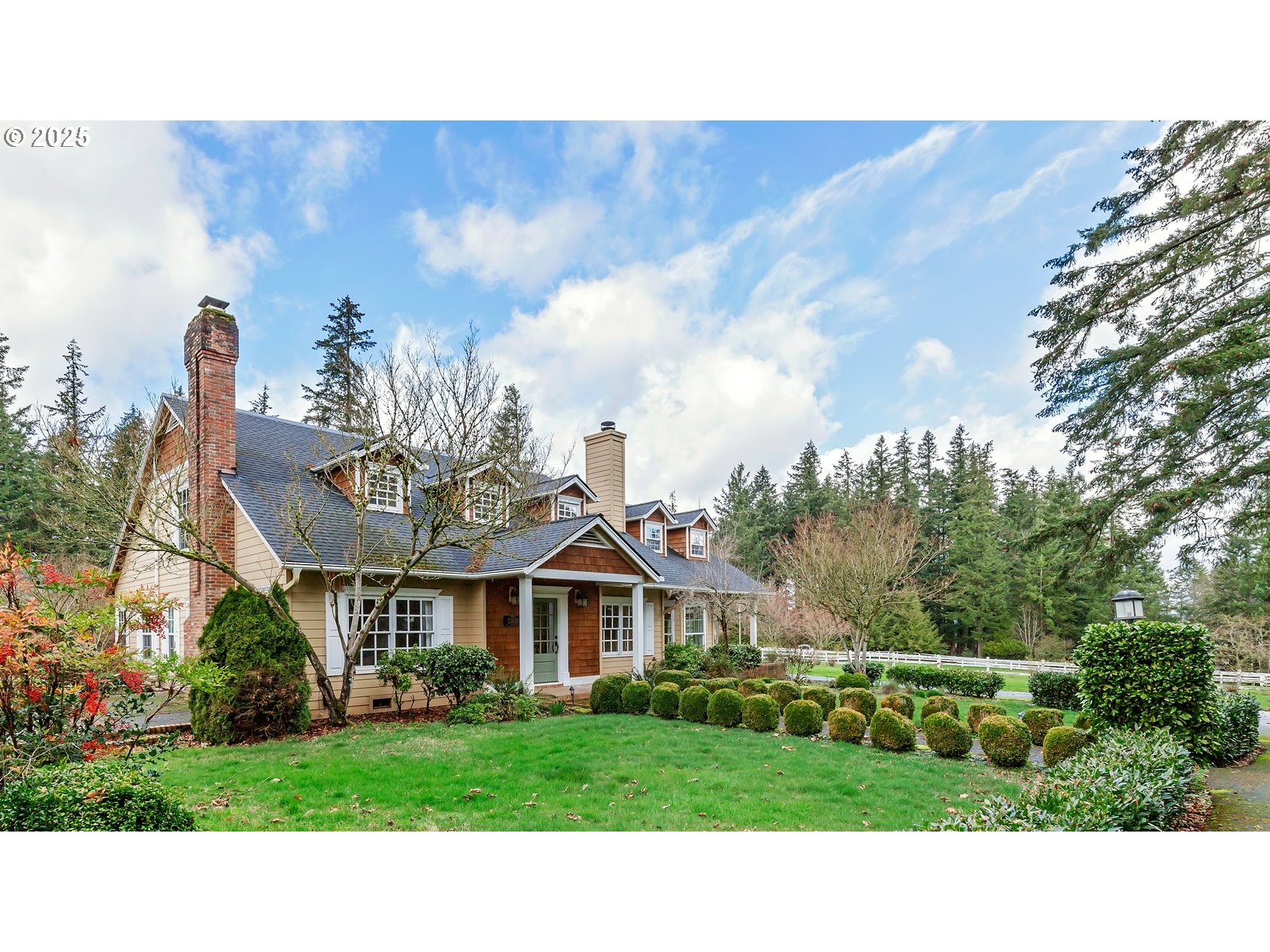 23635 Southwest Stafford Road Tualatin, OR 97062 - Photo 2 of 43 Gallery Image 2