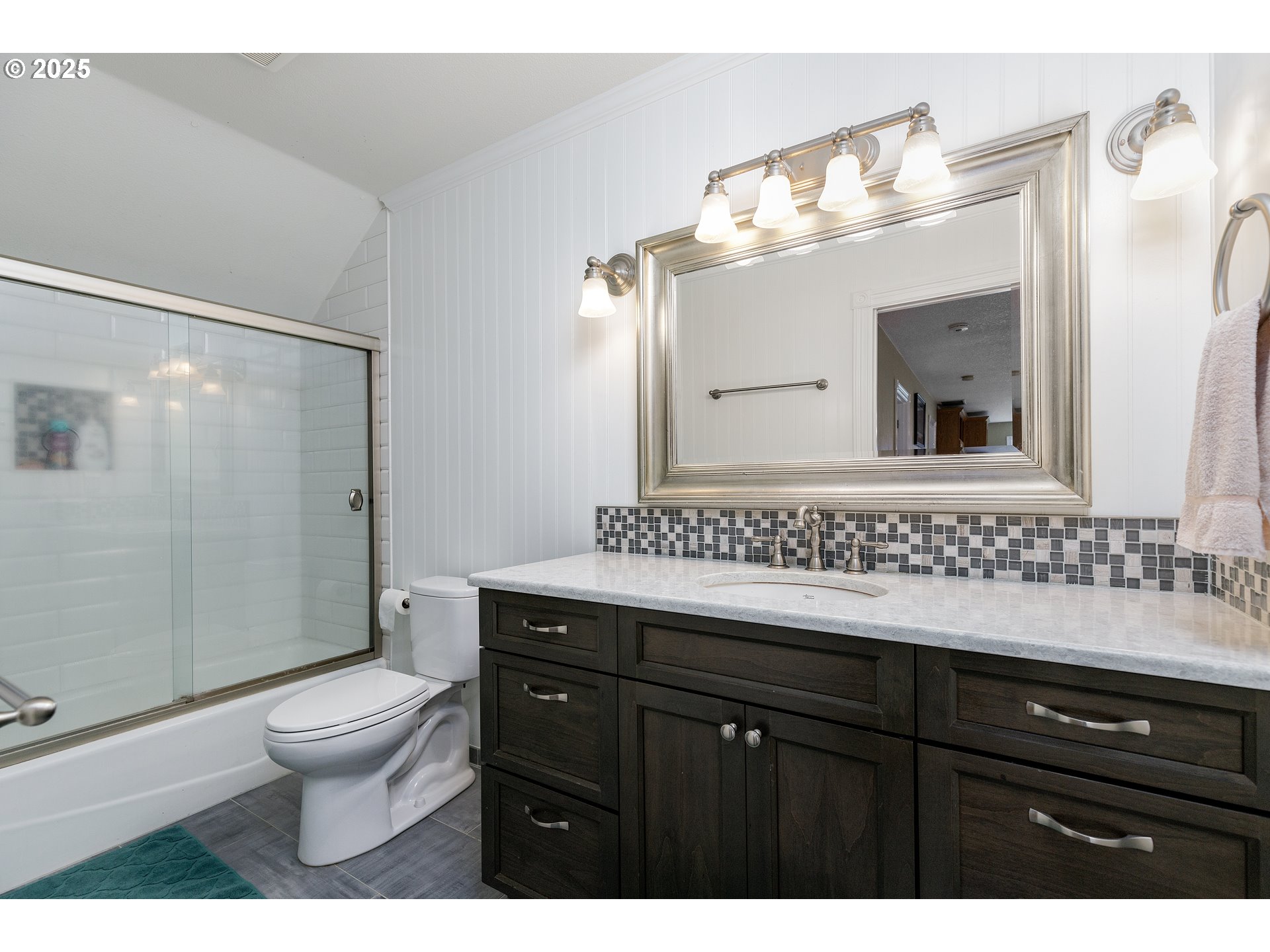 23635 Southwest Stafford Road Tualatin, OR 97062 - Photo 30 of 43 Gallery Image 30