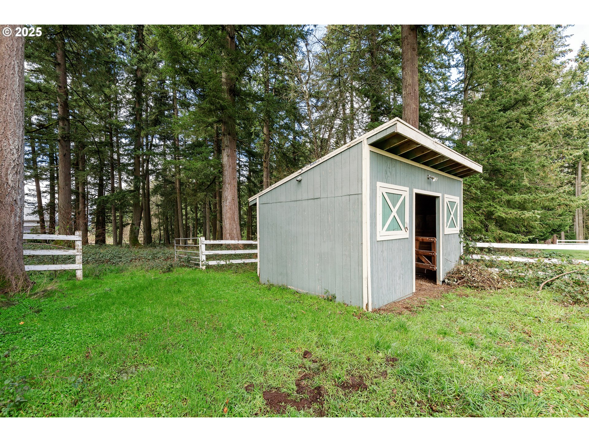 23635 Southwest Stafford Road Tualatin, OR 97062 - Photo 38 of 43 Gallery Image 38