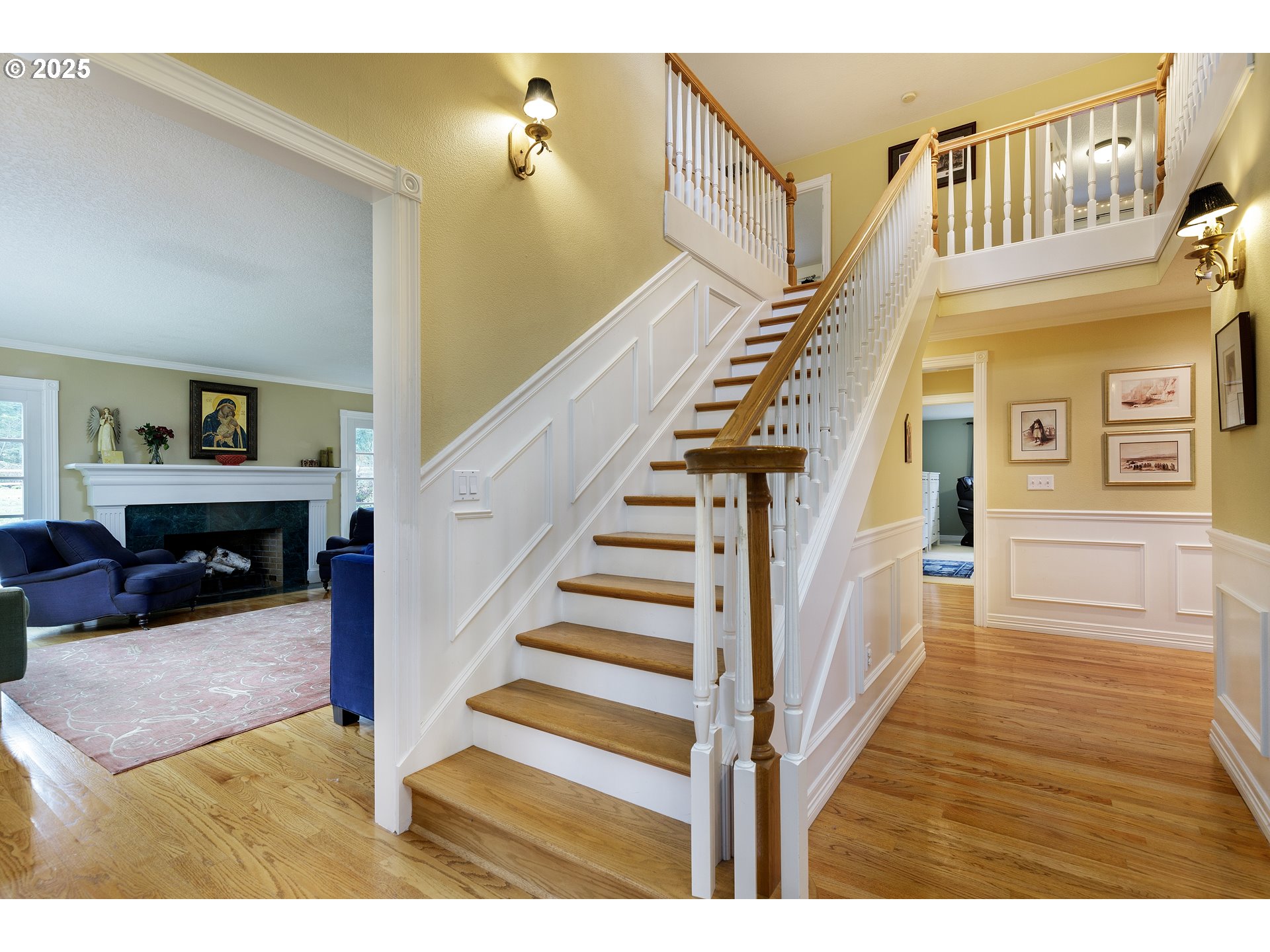 23635 Southwest Stafford Road Tualatin, OR 97062 - Photo 4 of 43 Gallery Image 4