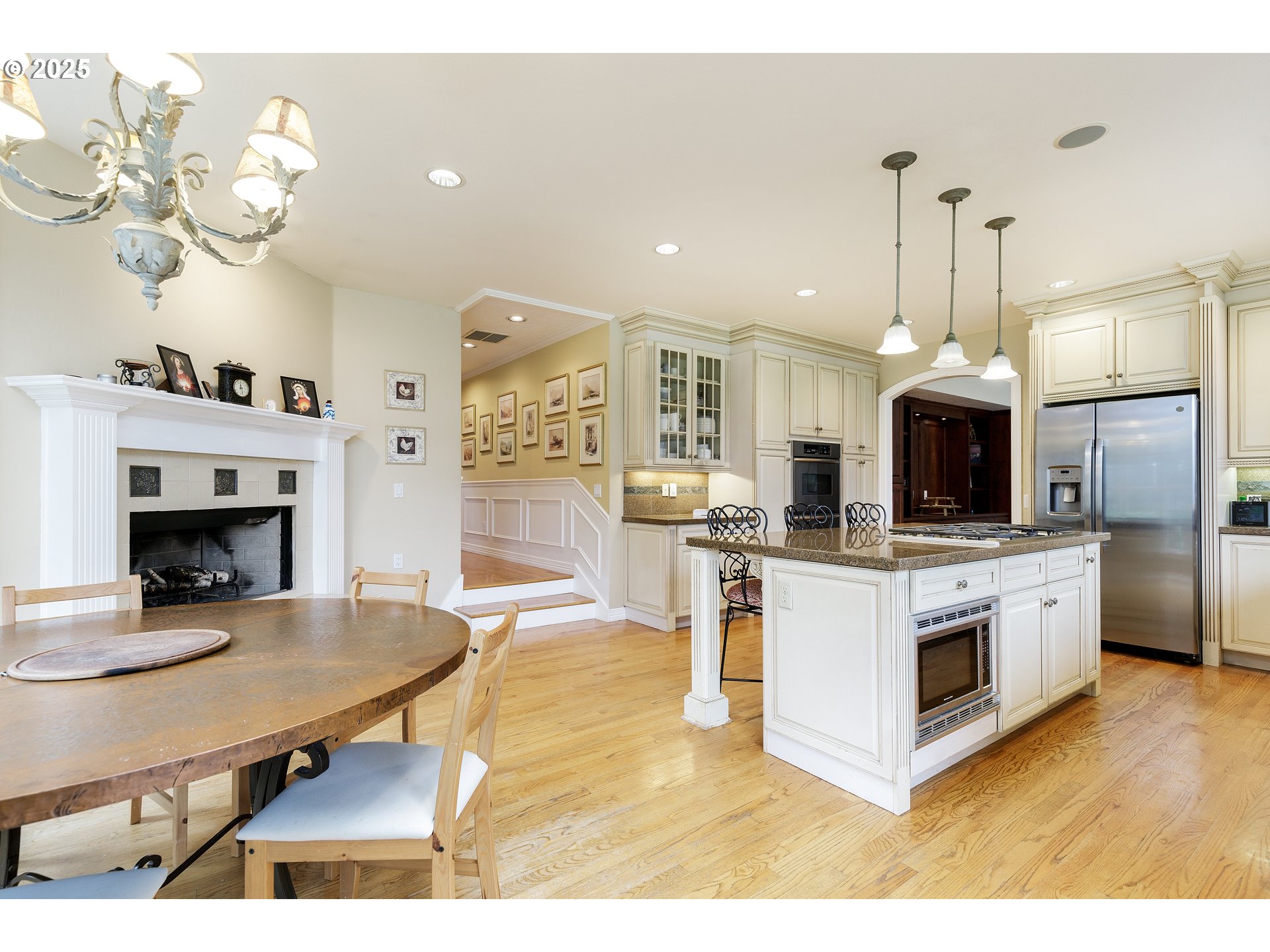 23635 Southwest Stafford Road Tualatin, OR 97062 - Photo 9 of 43 Gallery Image 9