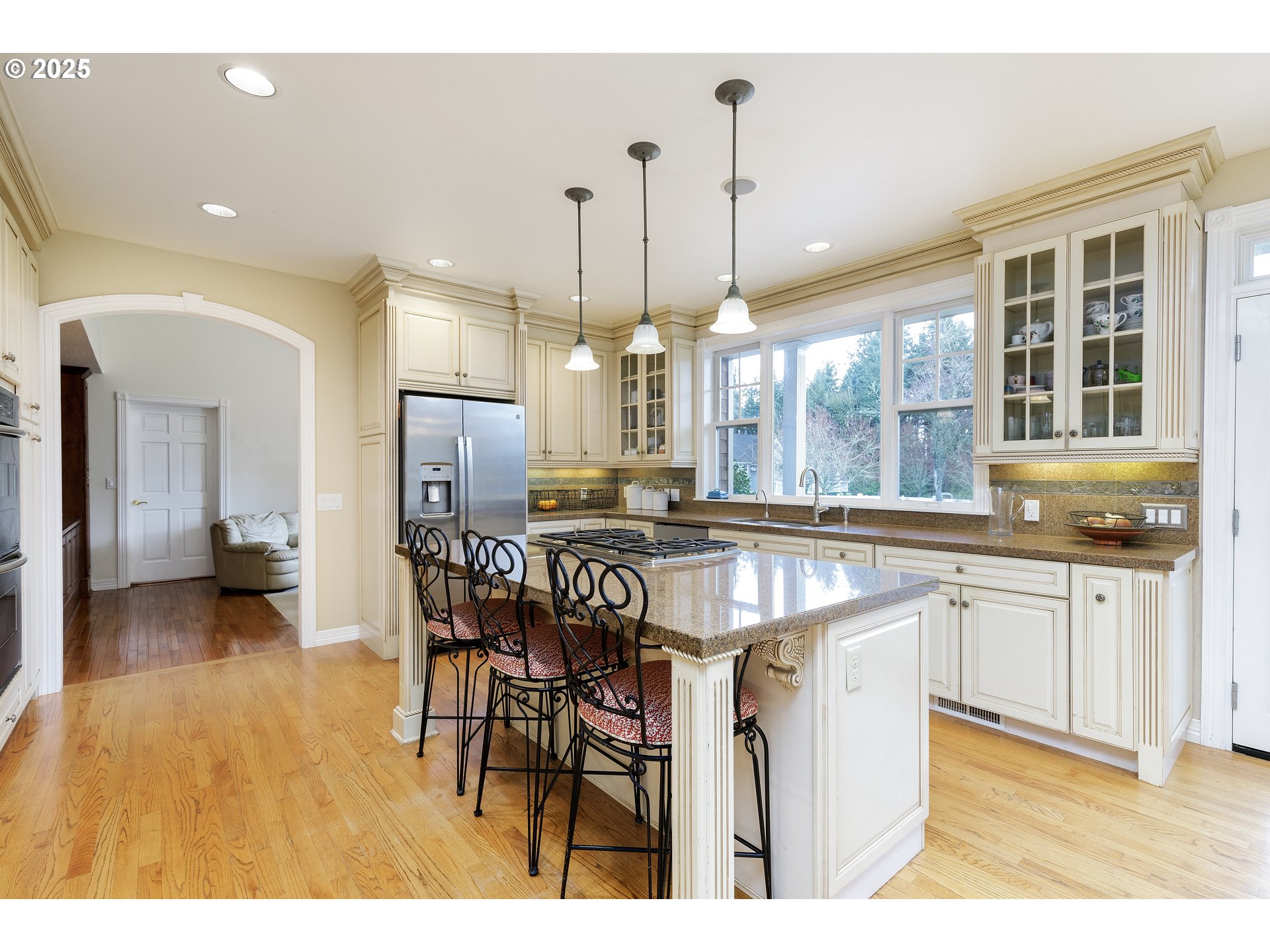 23635 Southwest Stafford Road Tualatin, OR 97062 - Photo 10 of 43 Gallery Image 10