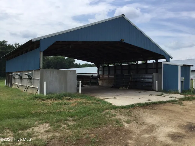 $2,725,000 | Undisclosed Address, Bladenboro, NC 28320