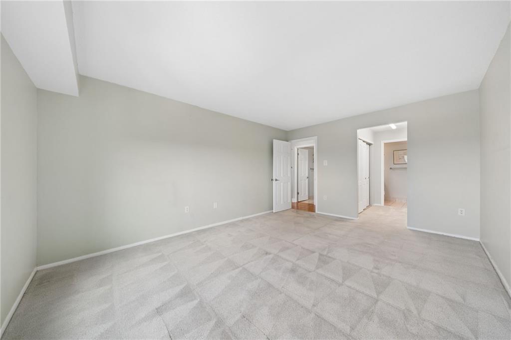 5600 Munhall Road, Unit 905 Pittsburgh, PA 15217 - Photo 16 of 36
