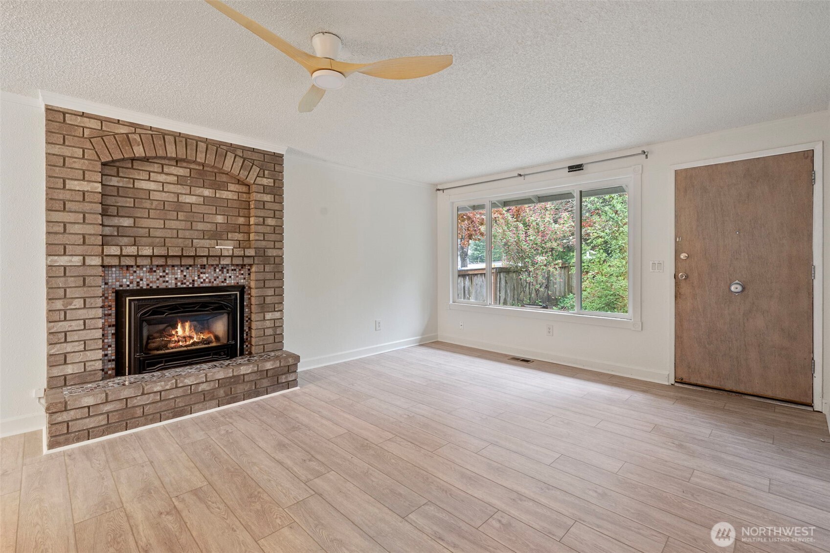 14403 Southeast 139th Place Renton, WA 98059 - Photo 6 of 38 Gallery Image 6