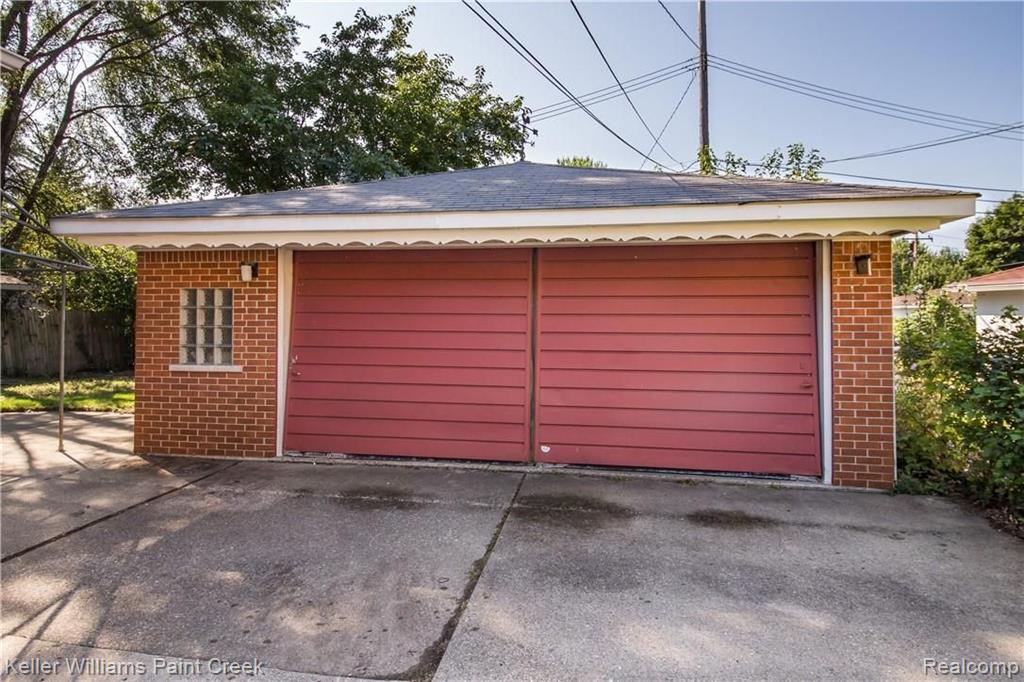 24844 Ridgecroft Avenue Eastpointe, MI 48021 - Photo 37 of 37