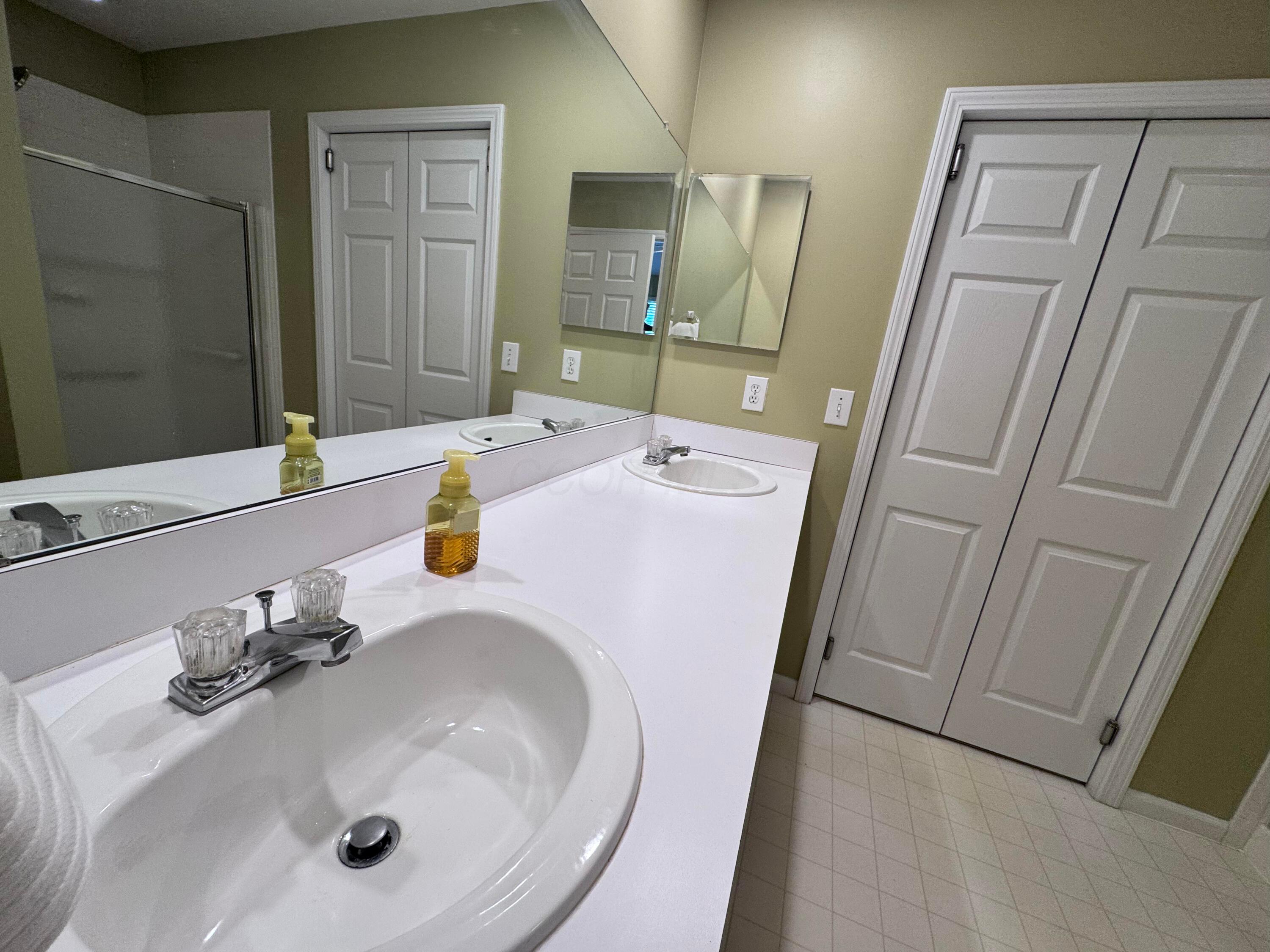 412 Charles Spring Drive Powell, OH 43065 - Photo 13 of 25 Owners suite Bath