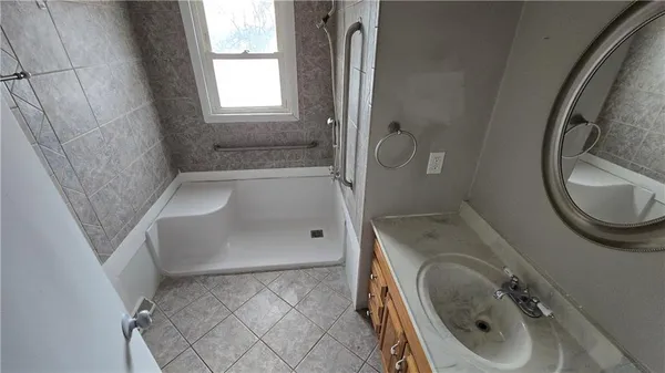 $259,000 | 6719 Montana Avenue, Kansas City, KS 66111