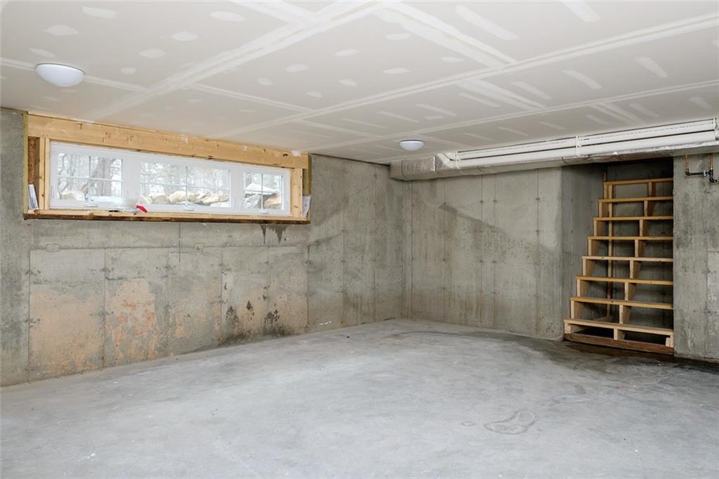 145 Shore Road Cape Neddick, ME 03902 - Photo 33 of 35 Unfinished basement has nice light...
