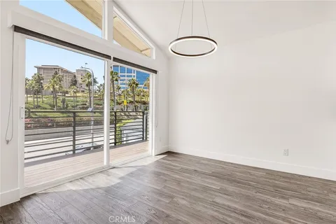 $5,750 | 222 Old Newport Boulevard, Newport Beach, CA 92663
