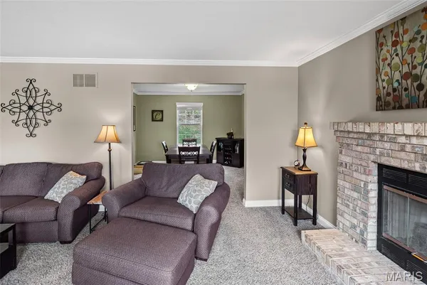 $335,000 | 216 Aspen Point, Glen Carbon, IL 62034