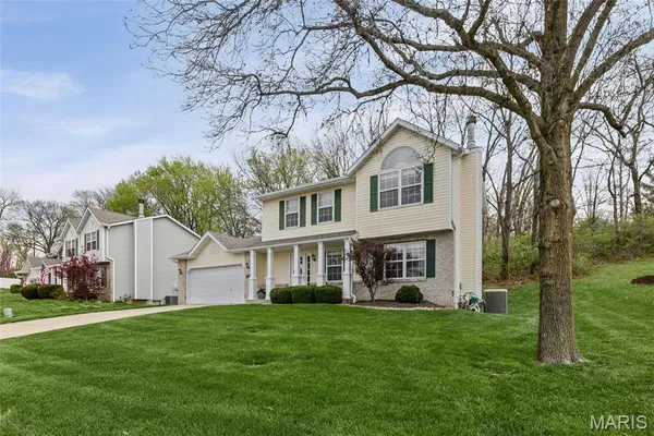 $335,000 | 216 Aspen Point, Glen Carbon, IL 62034