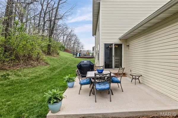 $335,000 | 216 Aspen Point, Glen Carbon, IL 62034