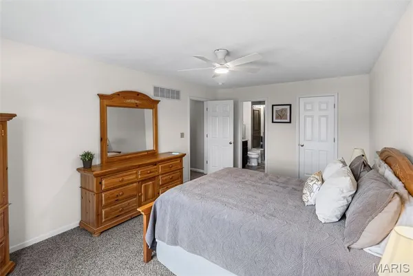 $335,000 | 216 Aspen Point, Glen Carbon, IL 62034