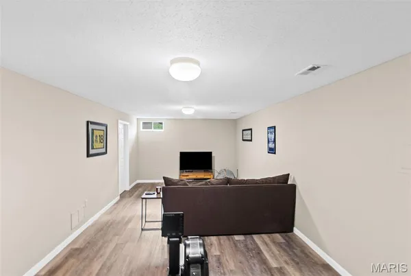 $335,000 | 216 Aspen Point, Glen Carbon, IL 62034