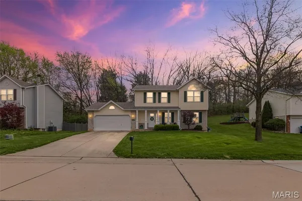 $335,000 | 216 Aspen Point, Glen Carbon, IL 62034