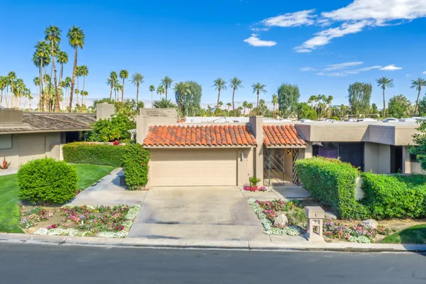 $1,099,000 | 114 Columbia Drive, Rancho Mirage, CA 92270
