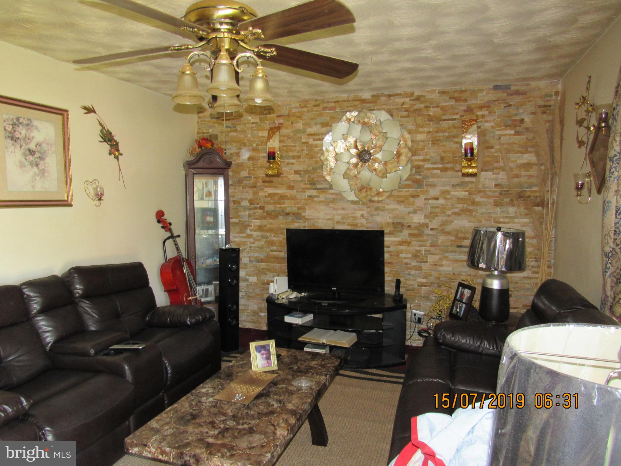 1917 Juniper Road Edgewood, MD 21040 - Photo 2 of 40 Stone decorative wall inliving room