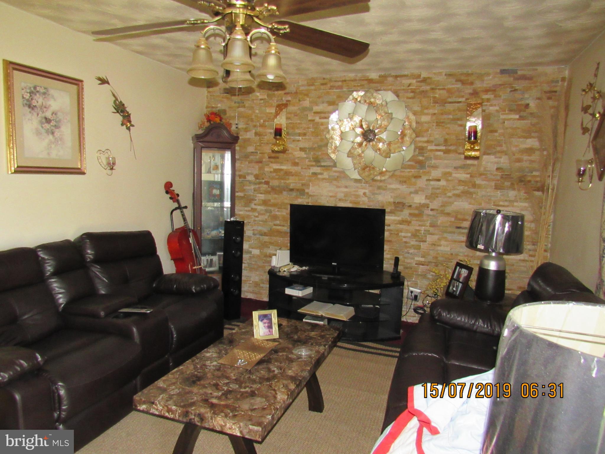 1917 Juniper Road Edgewood, MD 21040 - Photo 3 of 40 Living room with ceiling fan
