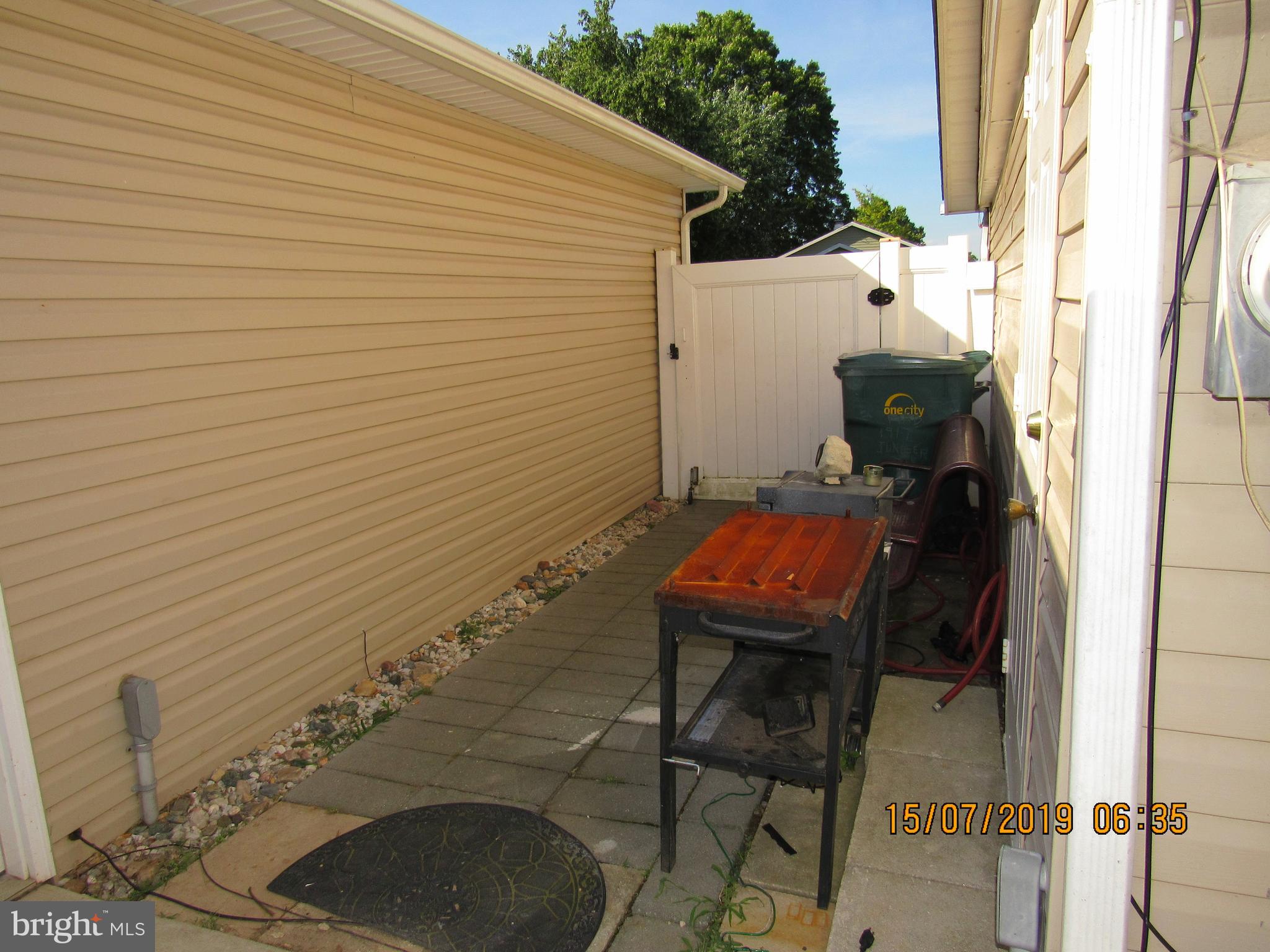 1917 Juniper Road Edgewood, MD 21040 - Photo 27 of 40 Easy access to grill and Garage
