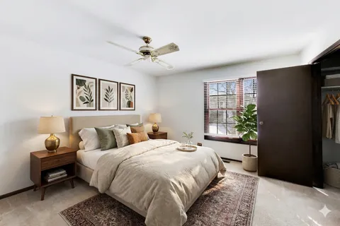 $399,900 | 285 Loveland Drive, Glendale Heights, IL 60139