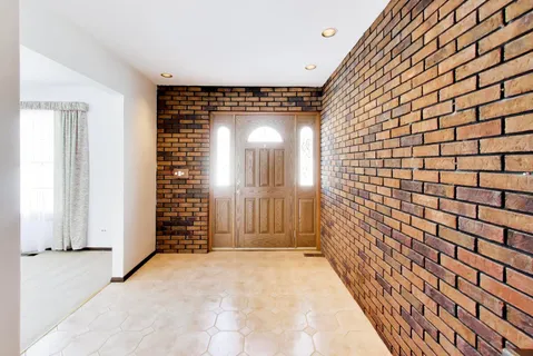 $399,900 | 285 Loveland Drive, Glendale Heights, IL 60139