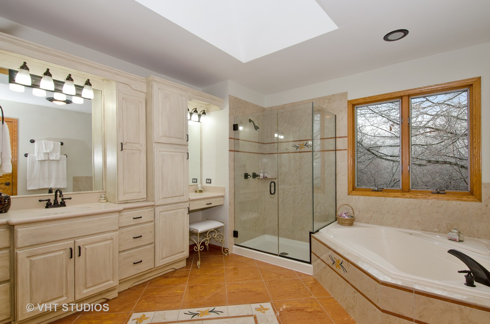8N664 Edgewood Road Elgin, IL 60124 - Photo 23 of 47