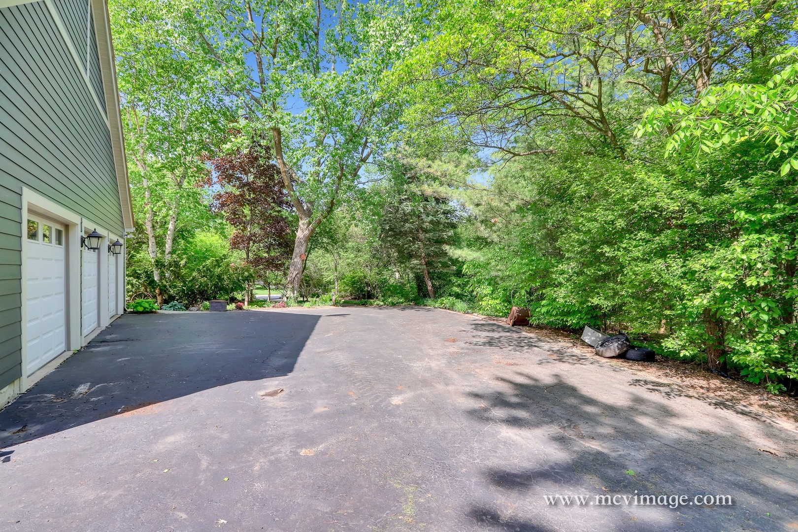 8N664 Edgewood Road Elgin, IL 60124 - Photo 41 of 47