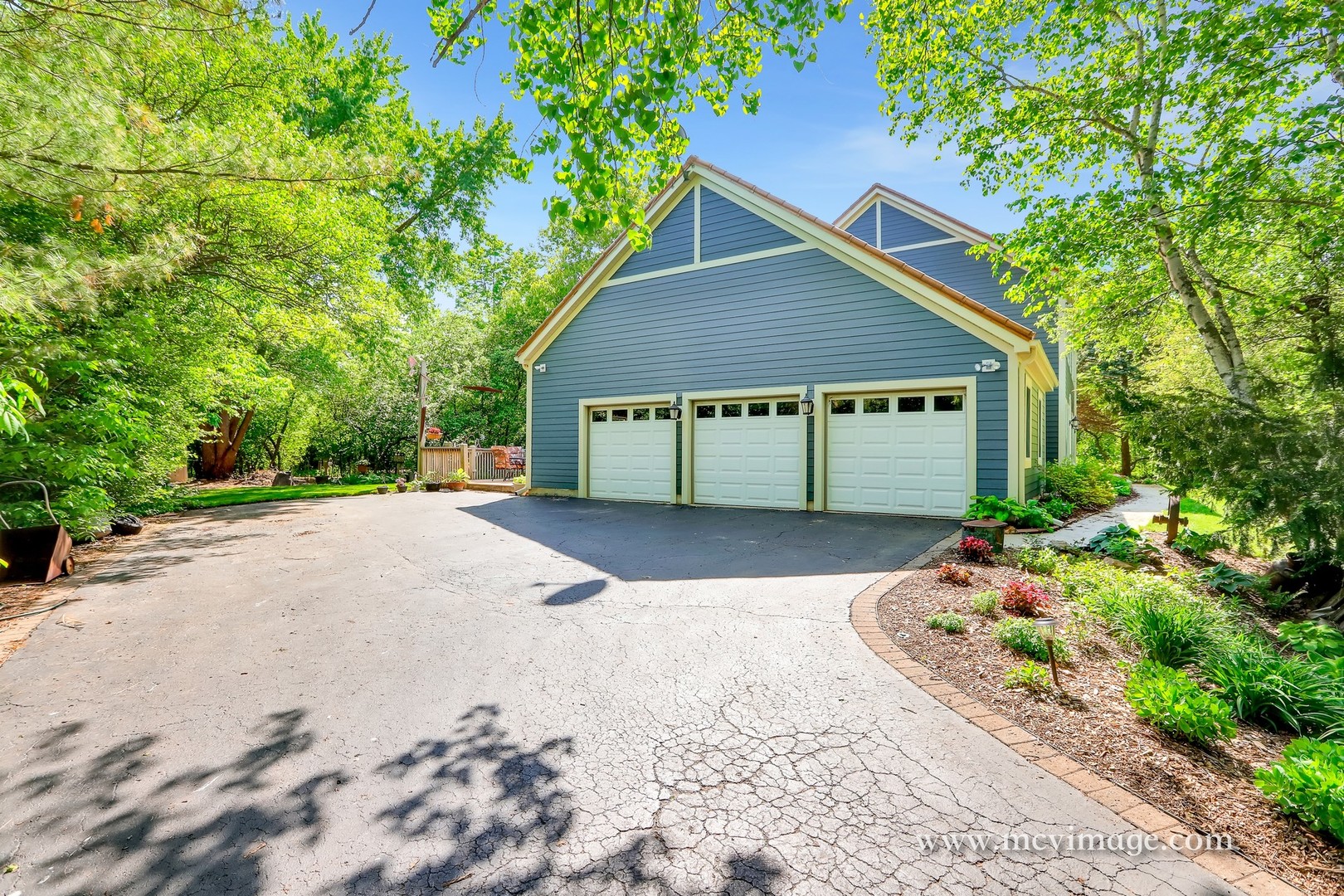 8N664 Edgewood Road Elgin, IL 60124 - Photo 42 of 47