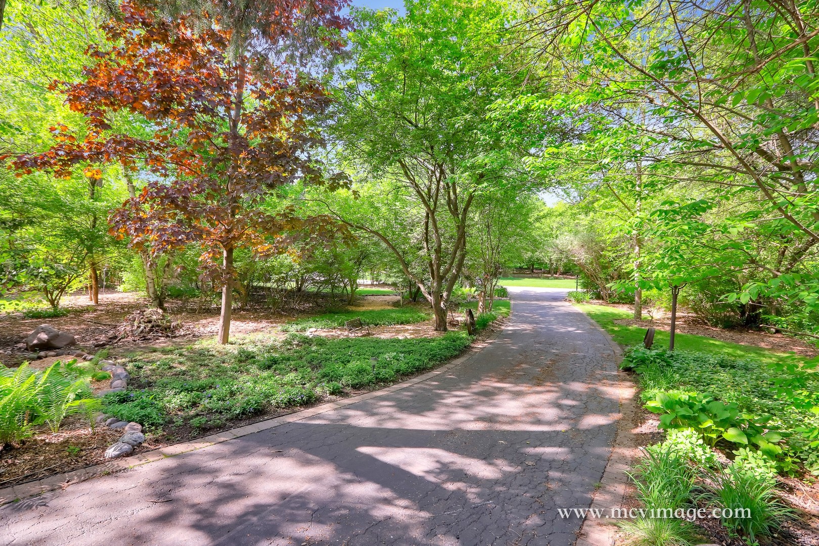 8N664 Edgewood Road Elgin, IL 60124 - Photo 43 of 47