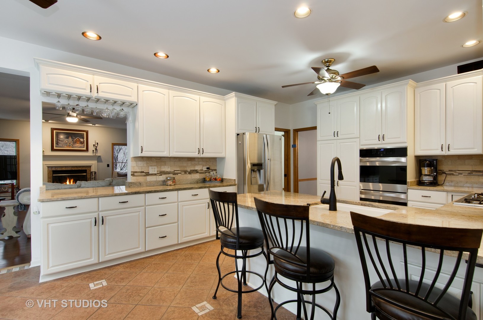 8N664 Edgewood Road Elgin, IL 60124 - Photo 9 of 47
