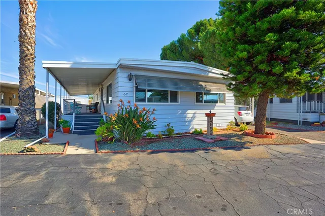 $49,500 | 332 North Lyon Avenue, Unit 67, Hemet, CA 92543
