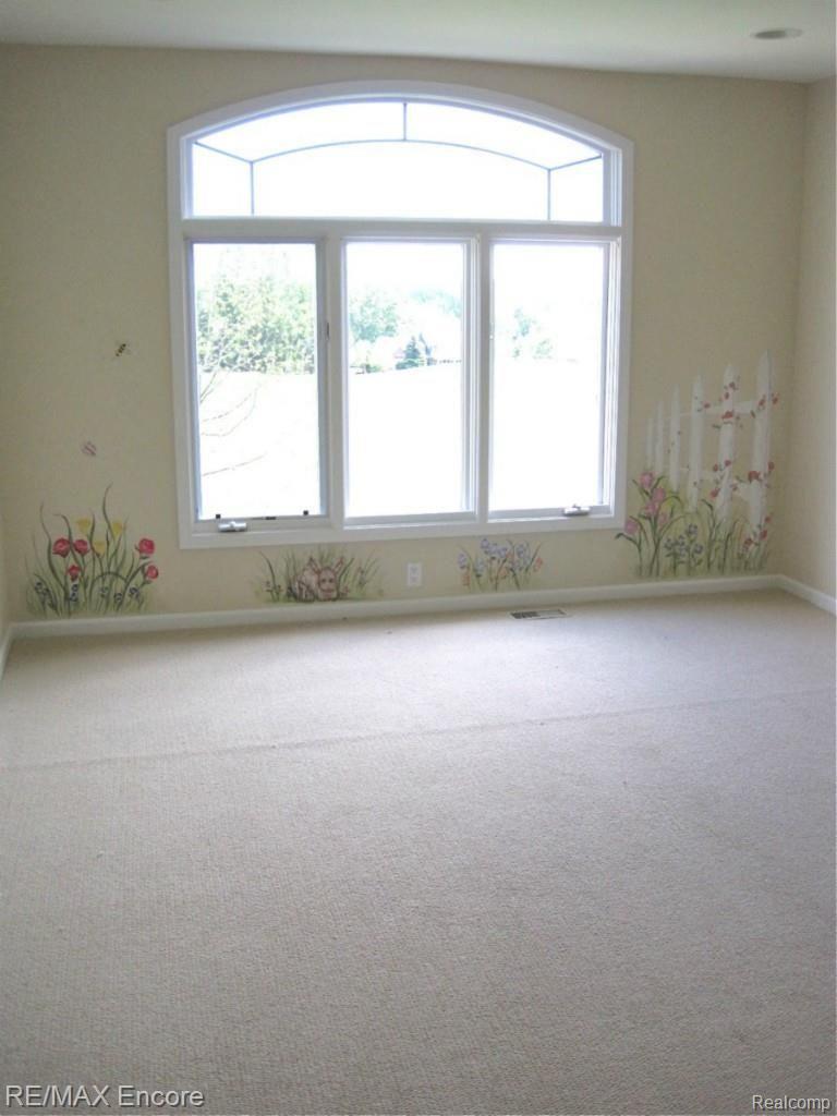 6835 Oakhurst Ridge Road Clarkston, MI 48348 - Photo 29 of 46 Bedroom 2.jpg
