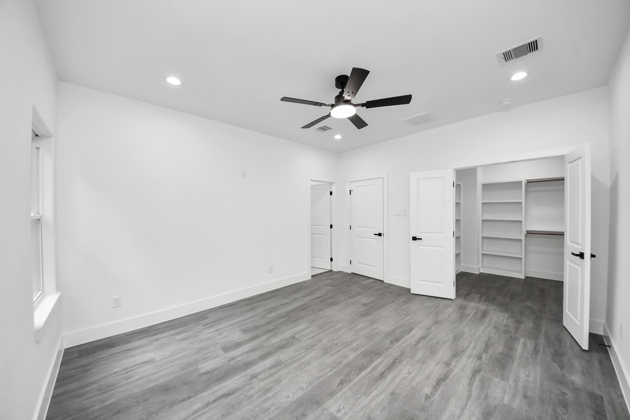 6629 Foster Street Houston, TX 77021 - Photo 25 of 33 Second view of primary.