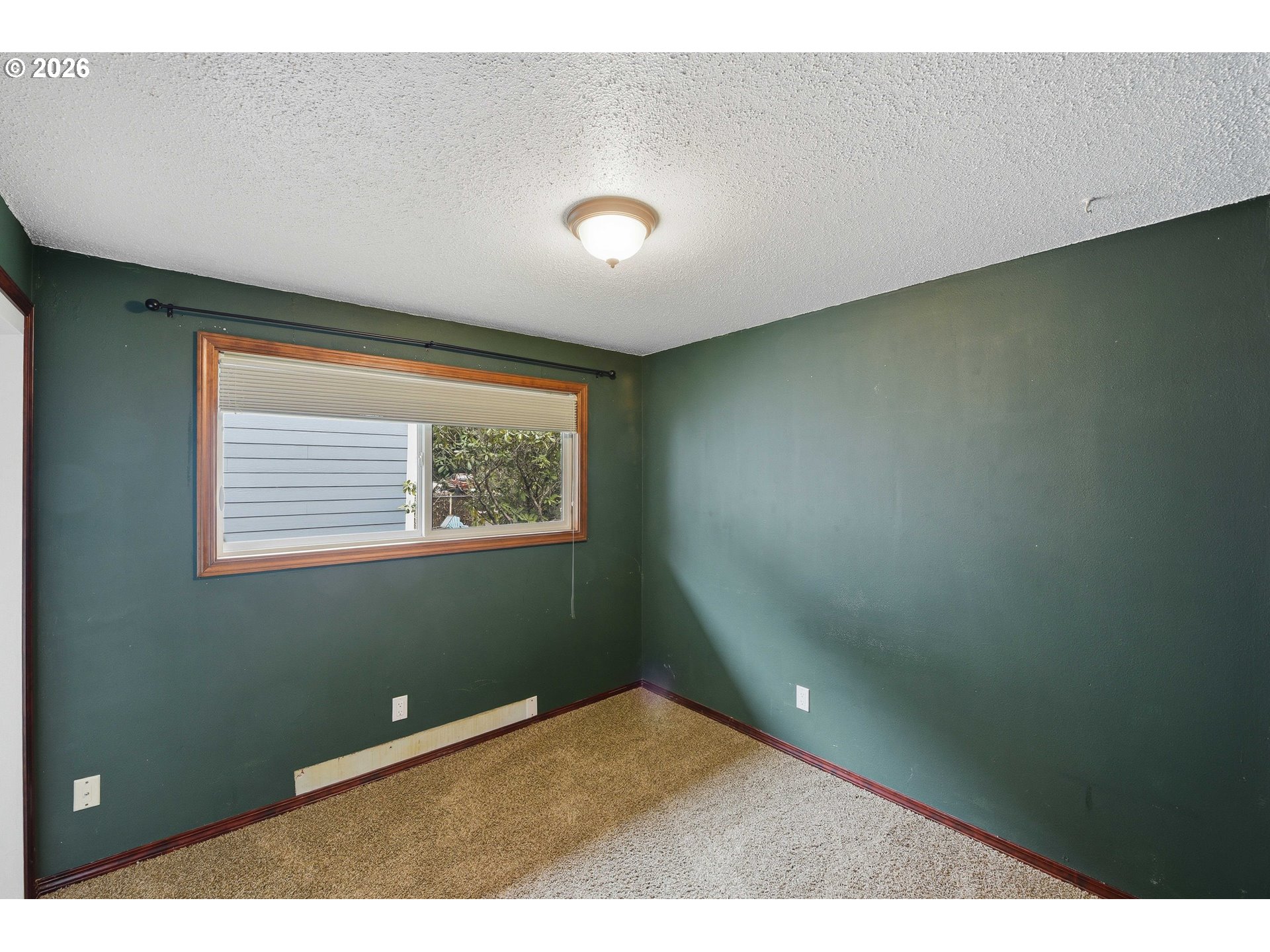 955 State Street North Bend, OR 97459 - Photo 11 of 32