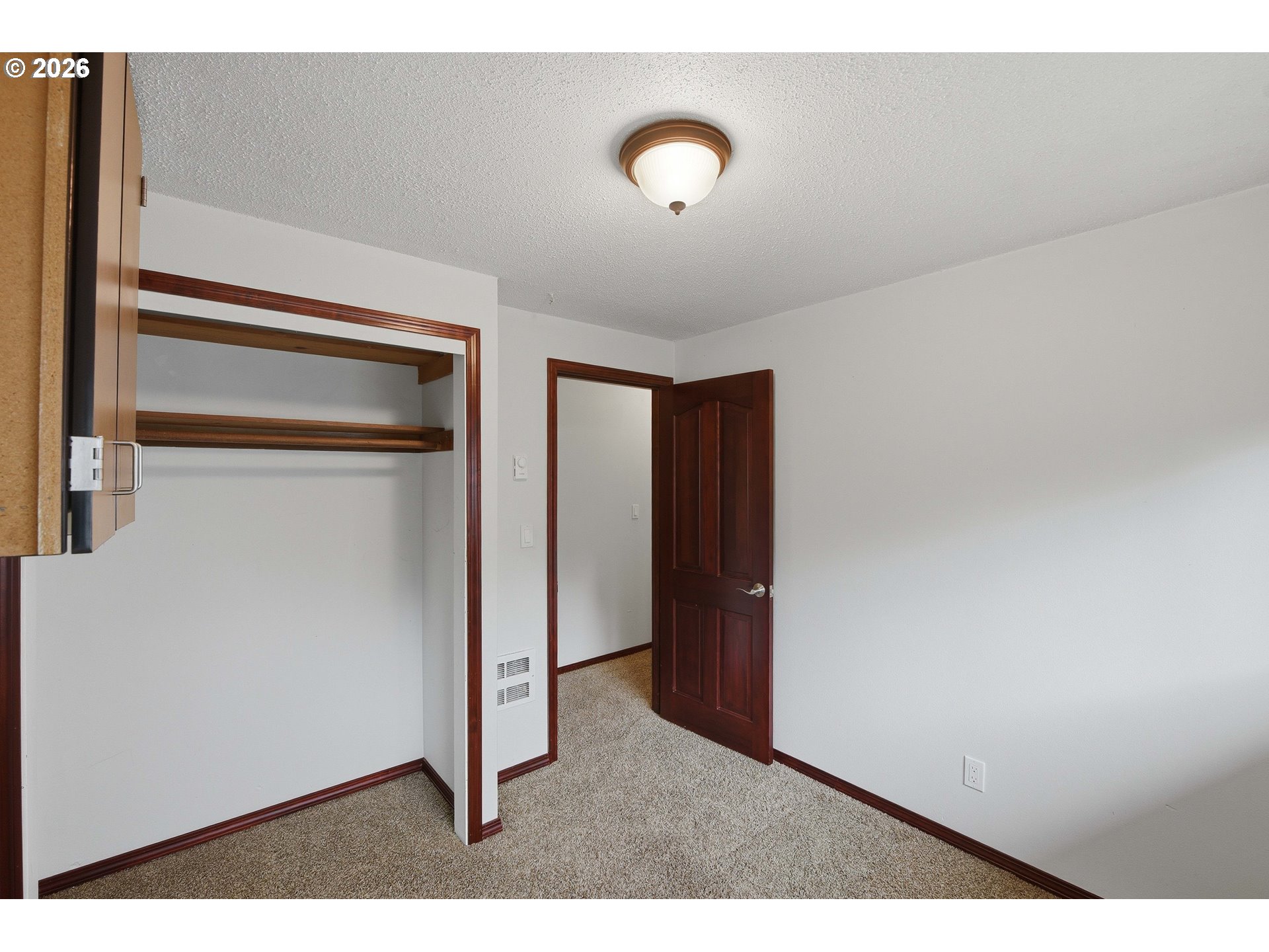 955 State Street North Bend, OR 97459 - Photo 15 of 32