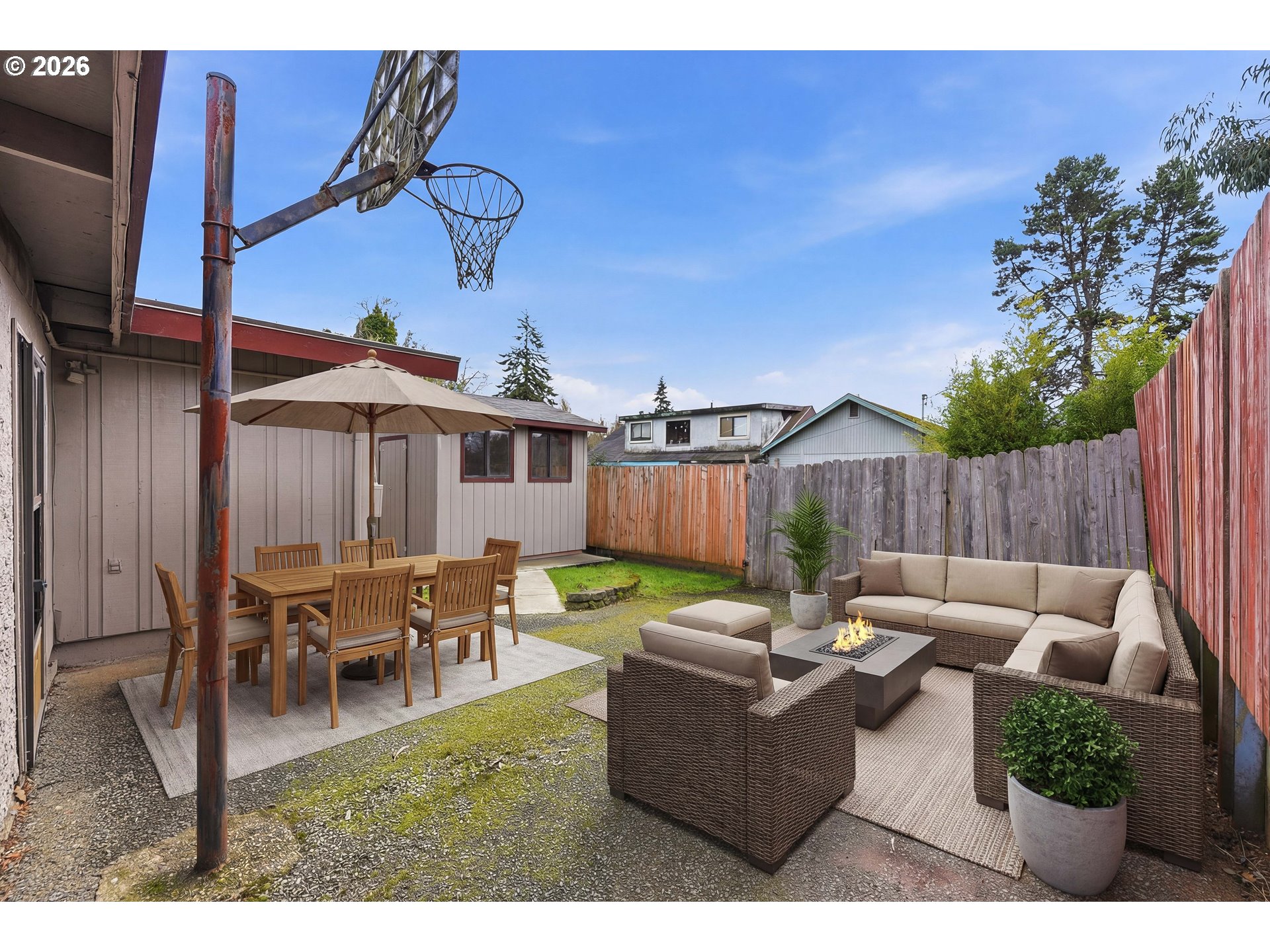 955 State Street North Bend, OR 97459 - Photo 24 of 32