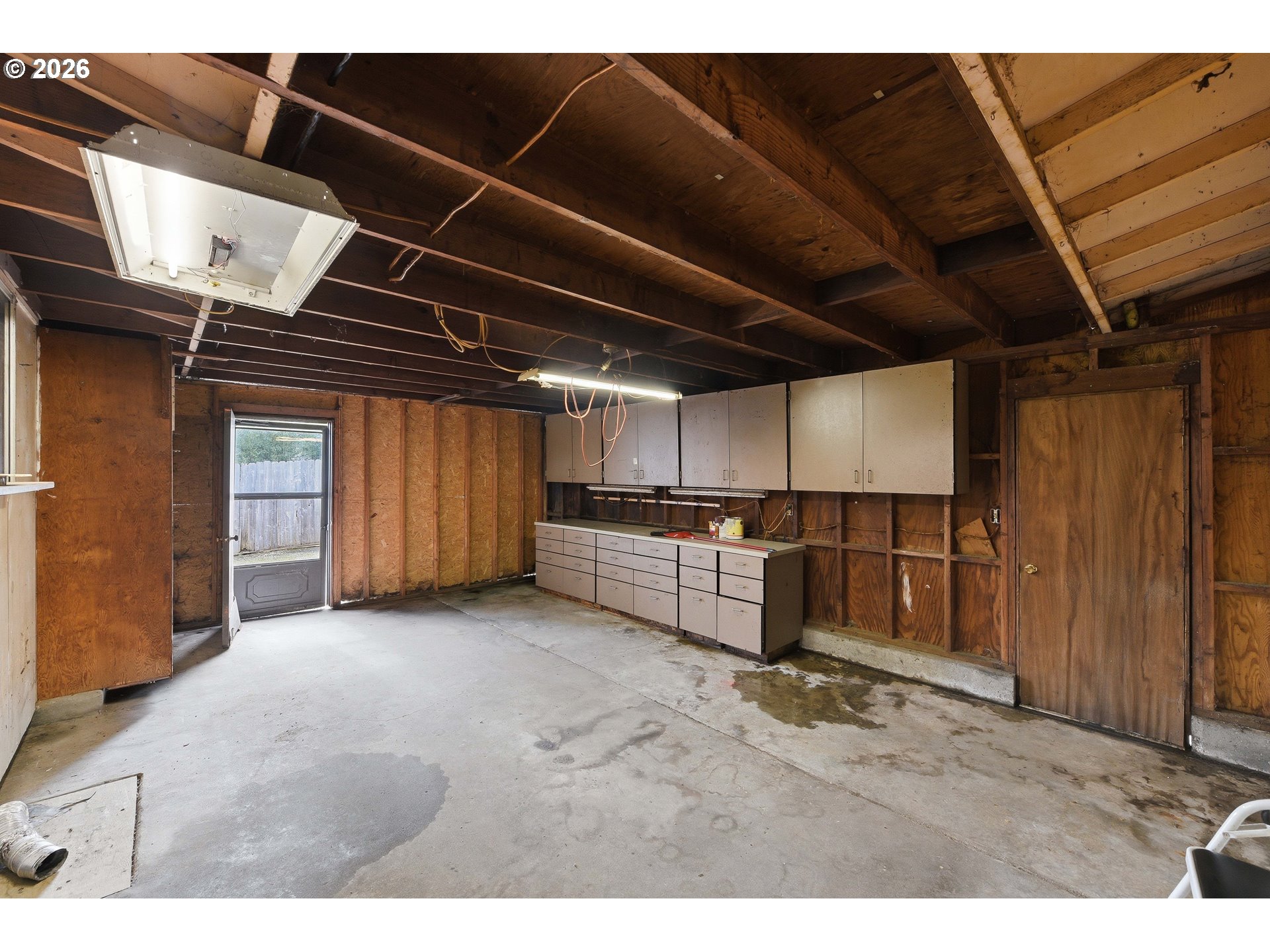 955 State Street North Bend, OR 97459 - Photo 27 of 32