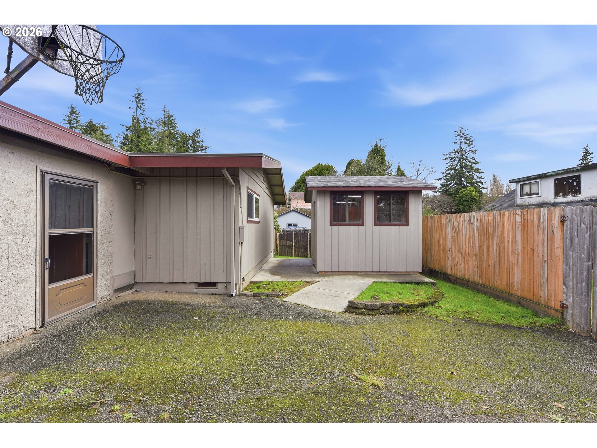 955 State Street North Bend, OR 97459 - Photo 28 of 32