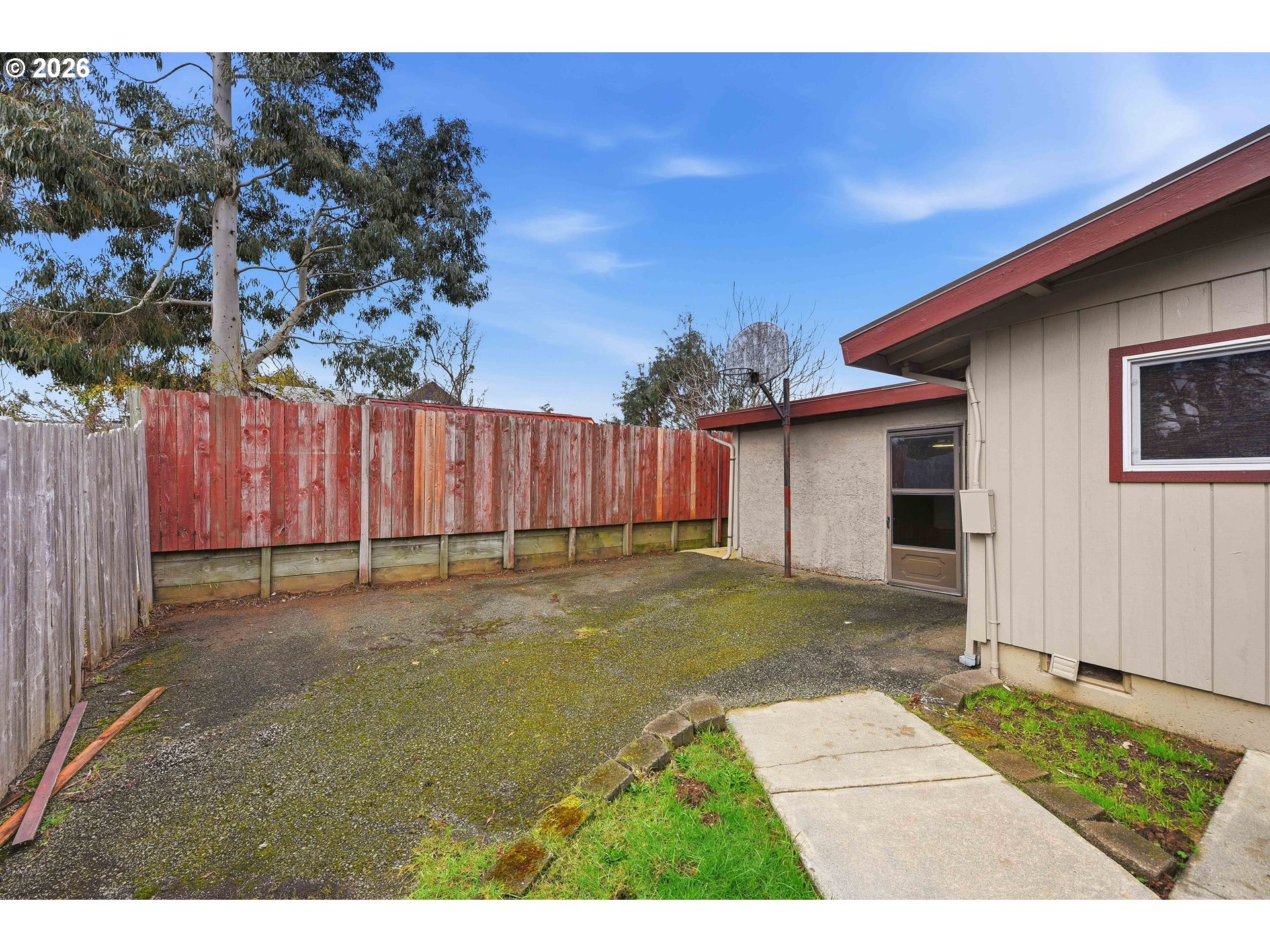 955 State Street North Bend, OR 97459 - Photo 31 of 32