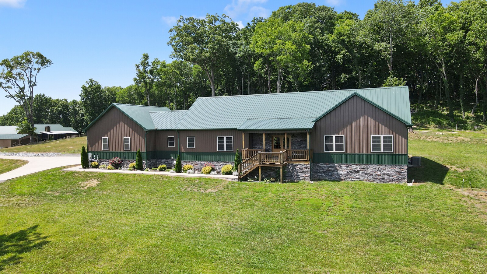 2095 Linwood Road Watertown, TN 37184 - Photo 2 of 53