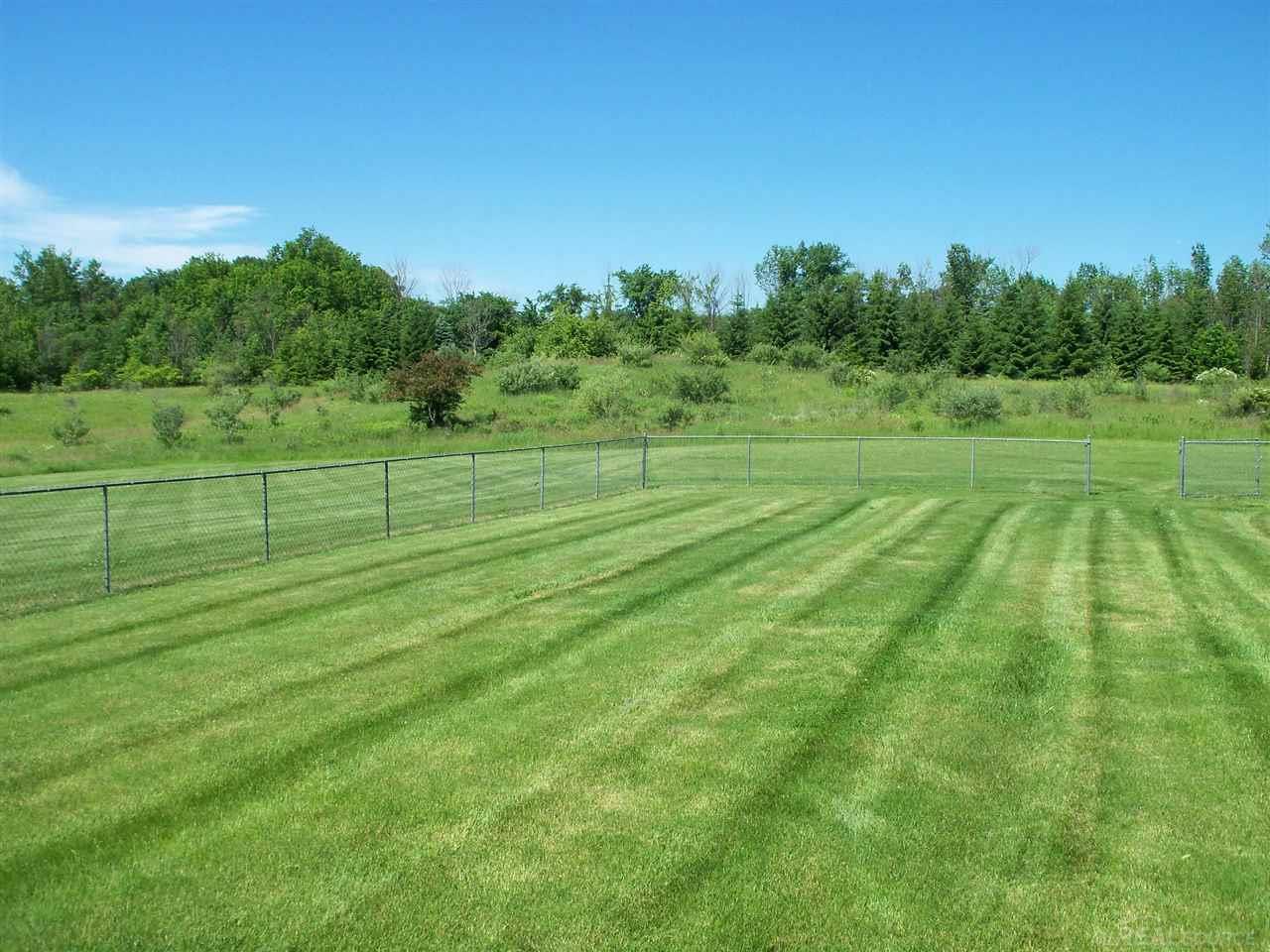 1800 South Ridge Road Carsonville, MI 48419 - Photo 28 of 36 31248603-27.JPG