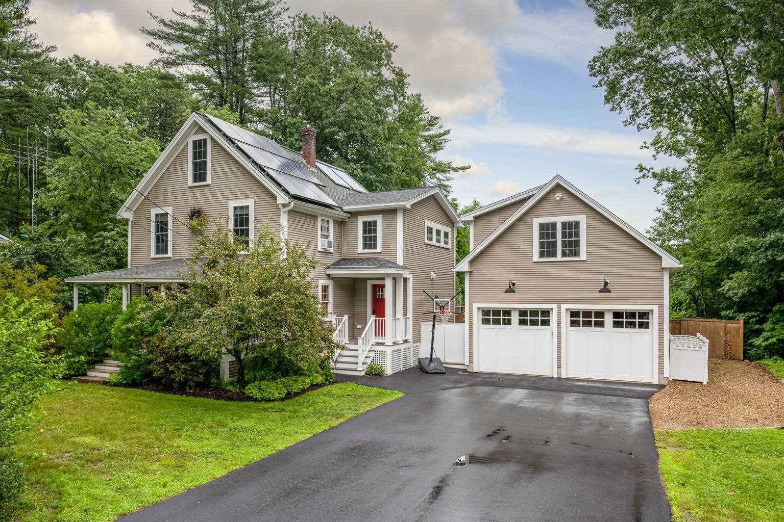 98 Old Post Road Kittery, ME 03904 - Photo 1 of 34