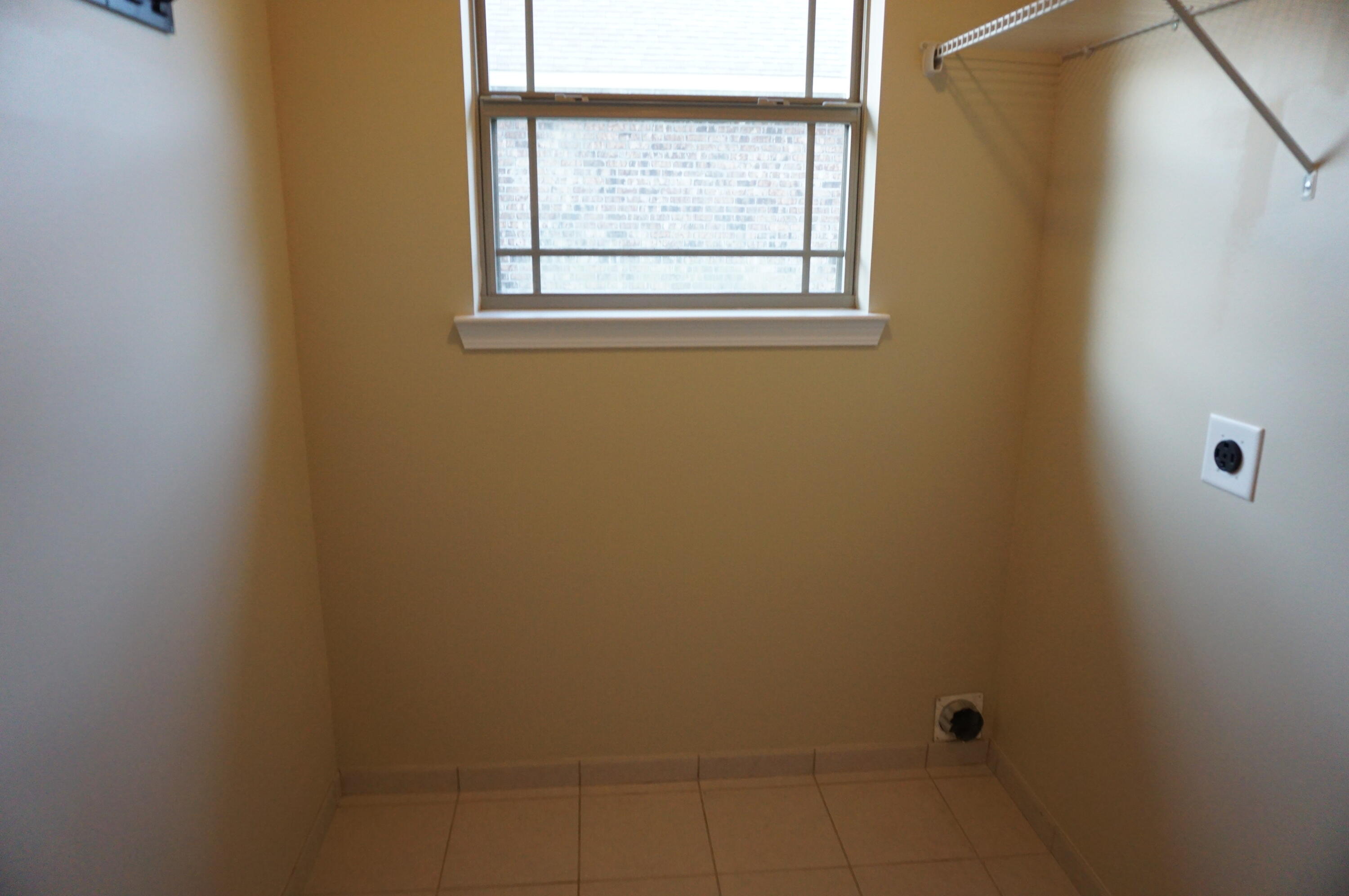 5263 Moore Loop Crestview, FL 32536 - Photo 22 of 37 a view of a small space with window
