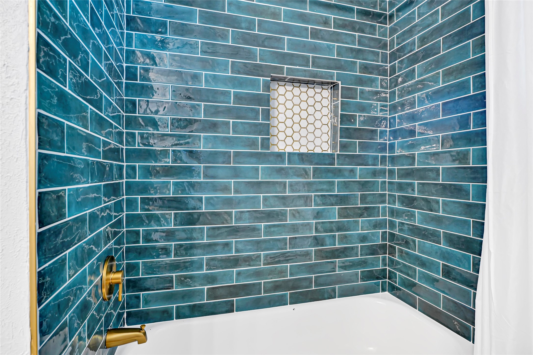 1806 Clayton Drive Baytown, TX 77520 - Photo 13 of 40