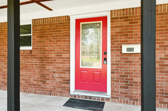 $5,999 | 1806 Clayton Drive, Baytown, TX 77520