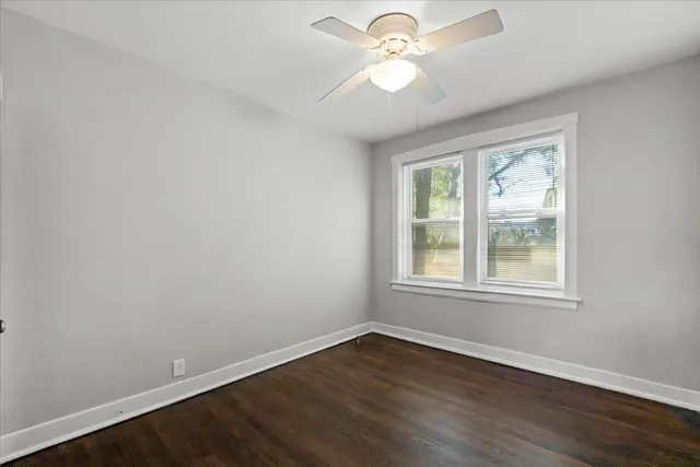 $1,700 | 2520 West Belle Plaine Avenue, Unit 2, Chicago, IL 60618