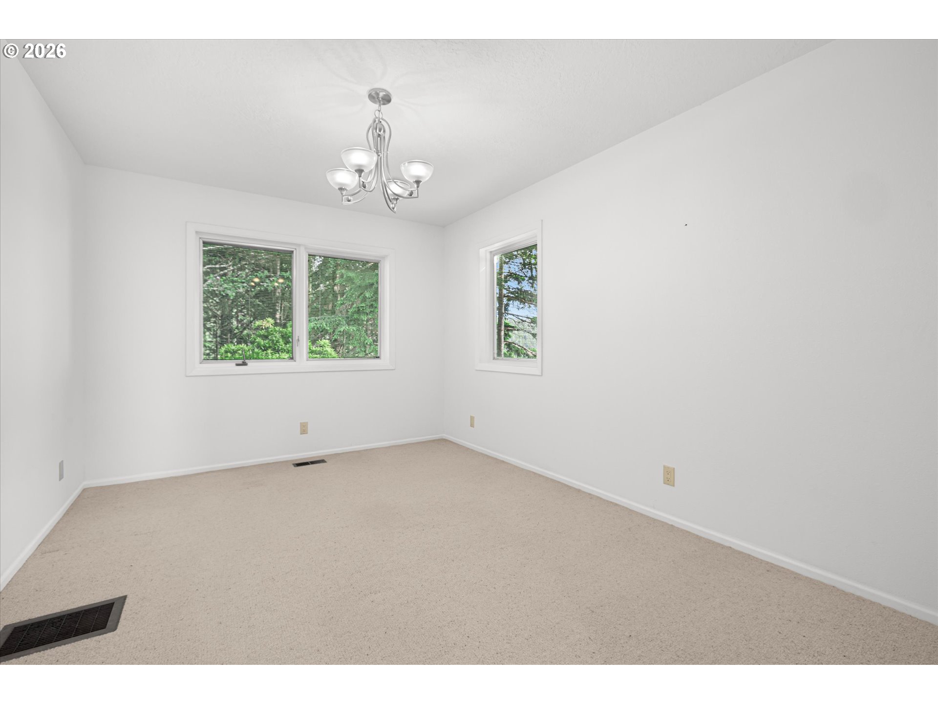 635 Radar Road Yachats, OR 97498 - Photo 21 of 48 Dining Room
